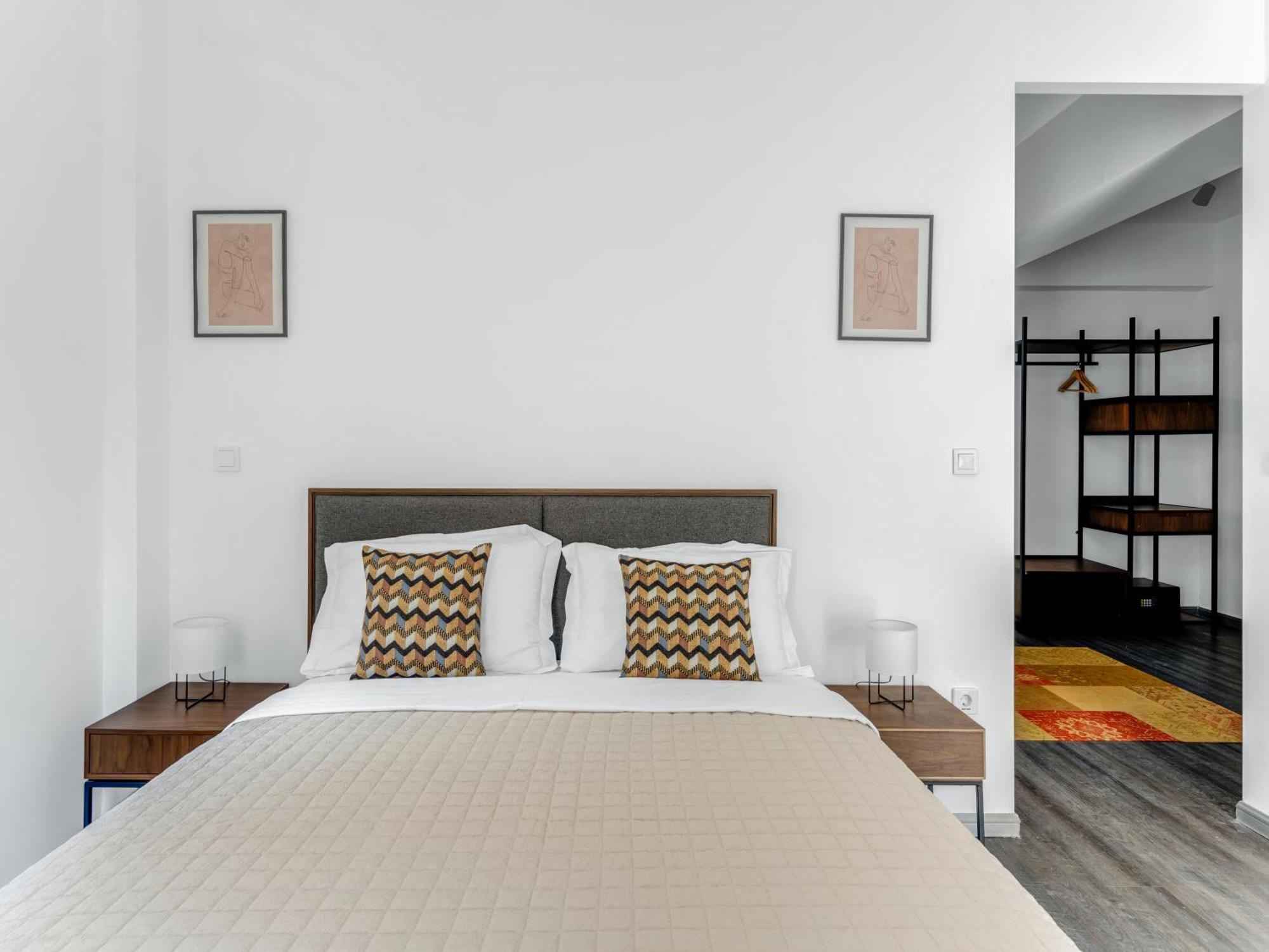 Yalarent Luxury Apartments In The Heart Of The City Aten Exteriör bild