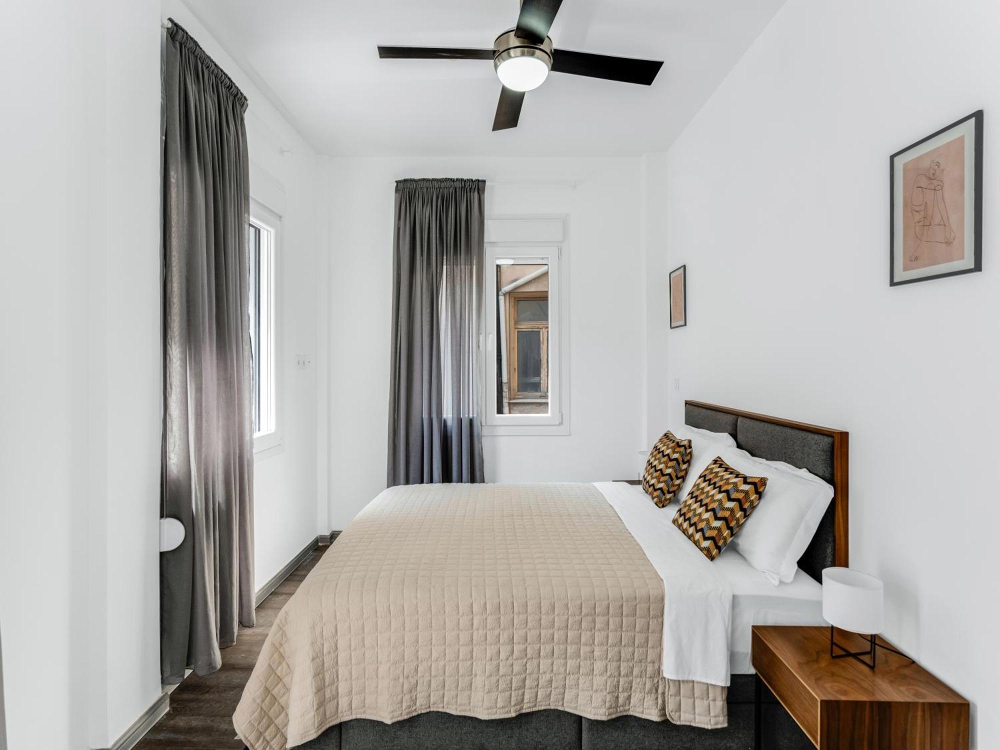 Yalarent Luxury Apartments In The Heart Of The City Aten Exteriör bild